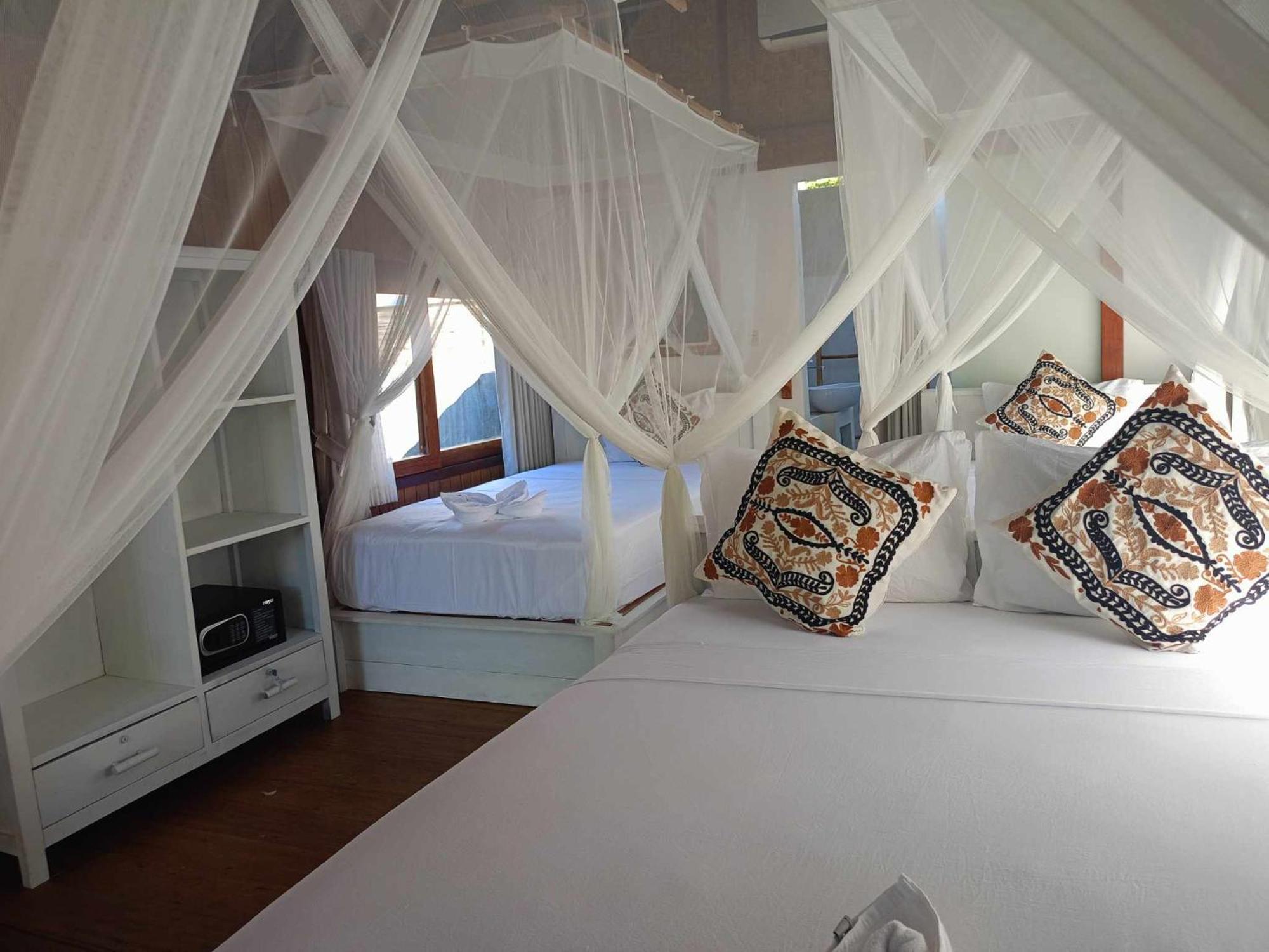 Bintang Tiga Bungalows גילי אייר מראה חיצוני תמונה